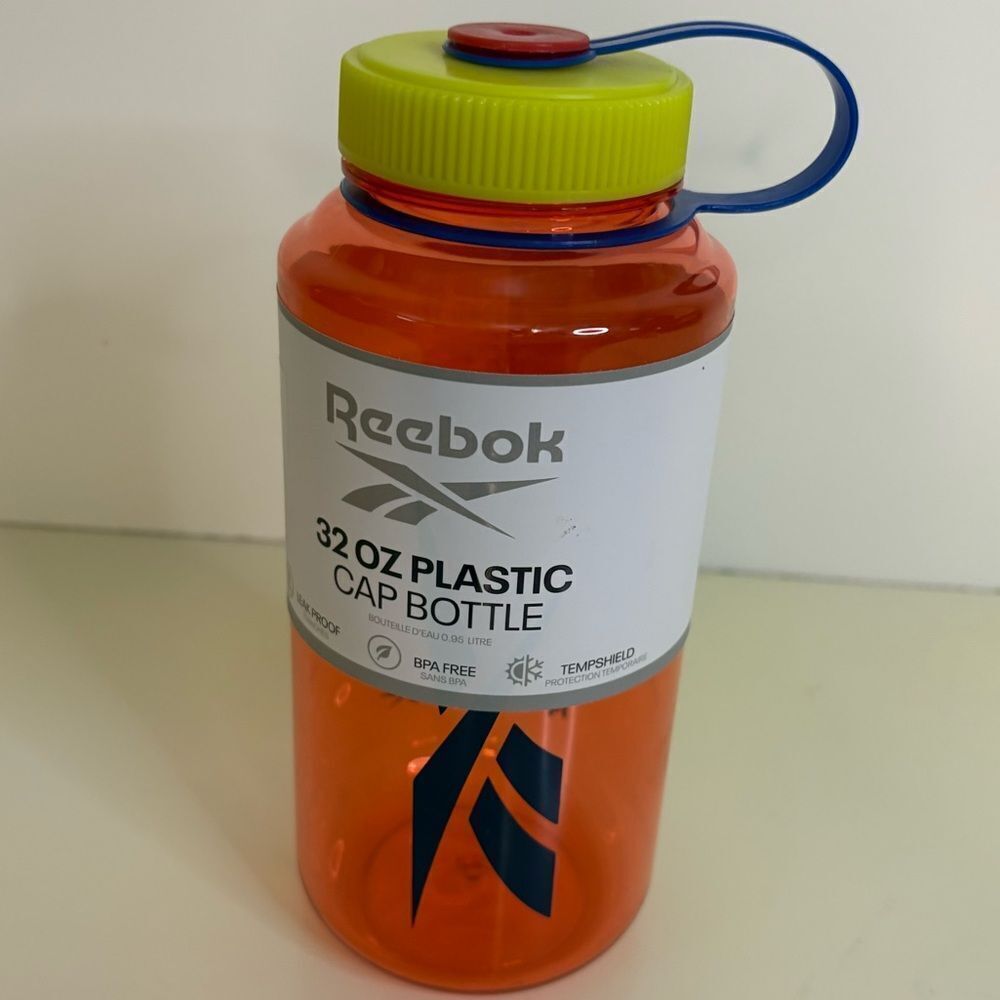 NWT Reebok Orange and Yellow Water Bottle